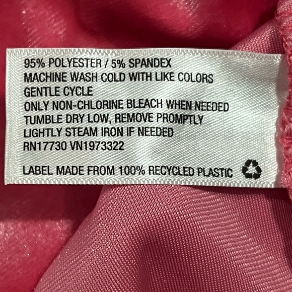 Lipstick pink dress - Picture 5 of 5